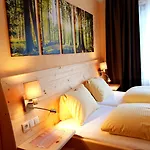 Hotel Activ Bergfrieden 3*