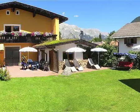 Activ Bergfrieden فندق لوتاش